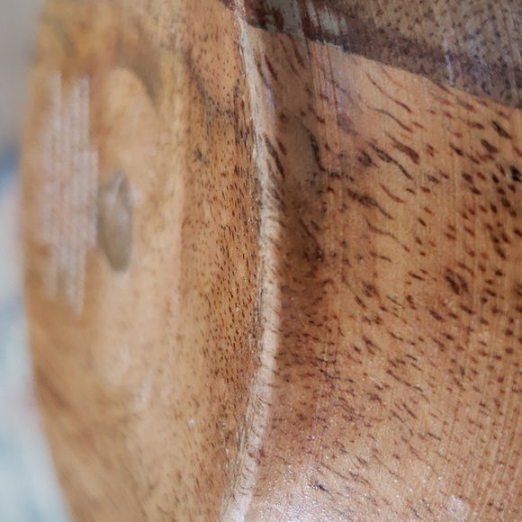 Mango wood bowl with flowers - Picture 7 of 7